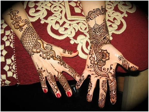 Arabic back hand mehendi design