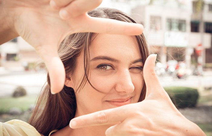 Curved brows for heart-shaped face