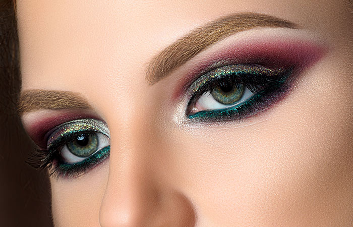 Viridian and red eyeshadow look