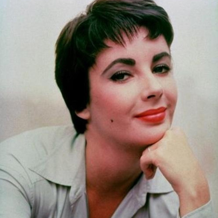 Elizabeth Taylor with moles on face