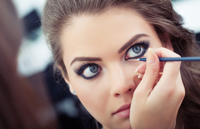 Line your lips softly for office makeup