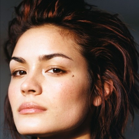 Shannyn Sossamon with moles on face