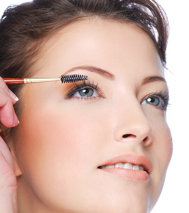 15 Best Natural-Looking Mascaras For Lashes (2024), As Per A Cosmetologist